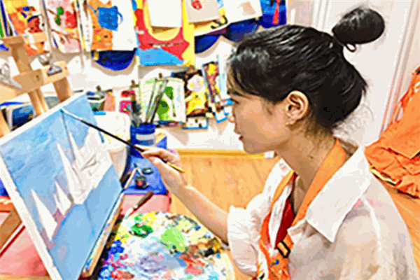 夢馬美術