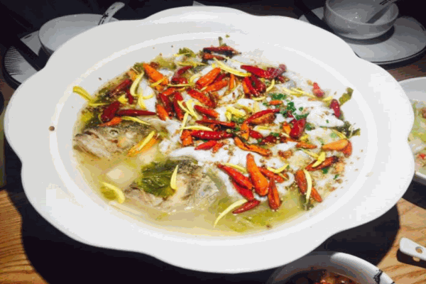 椒九酸菜魚米飯加盟