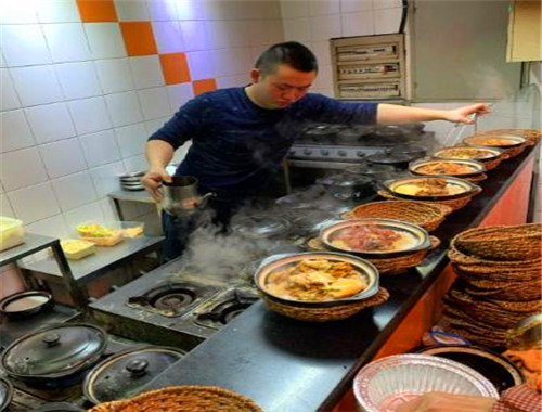惠粵軒廣東煲仔飯加盟
