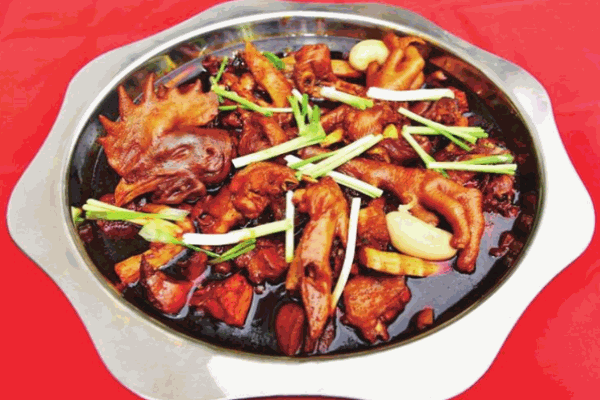 凌周軒黃燜雞米飯加盟