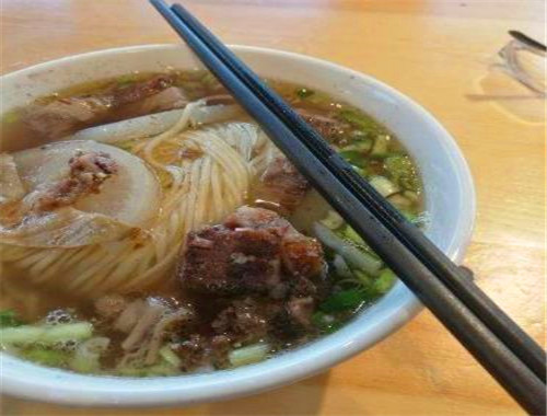 九味牛肉面加盟