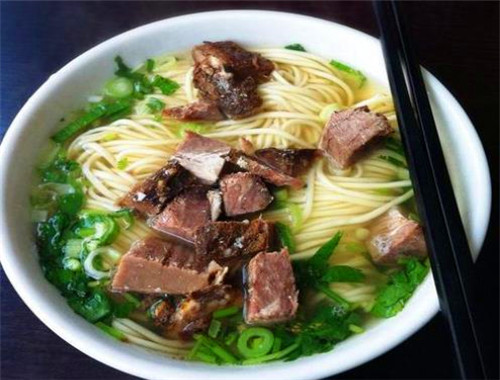 九味牛肉面加盟