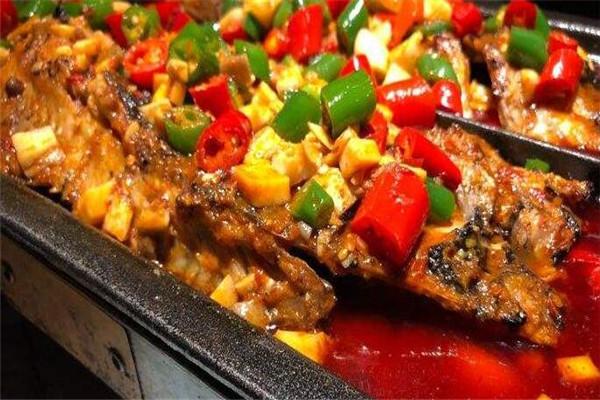 饞嘴密碼肉蟹煲烤魚加盟