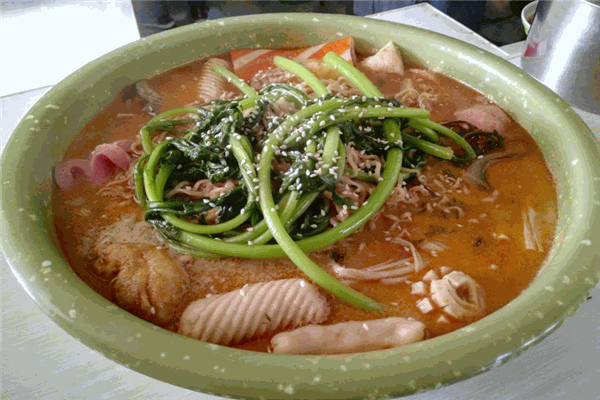 蜀與你骨湯麻辣燙加盟