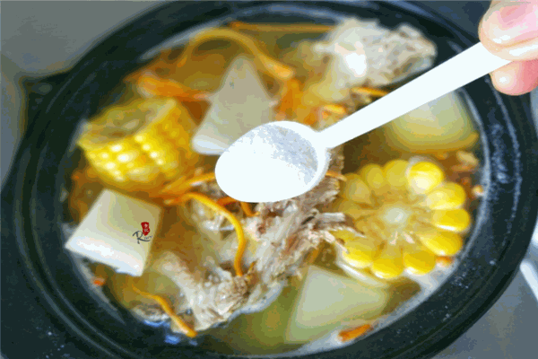 蜀與你骨湯麻辣燙加盟