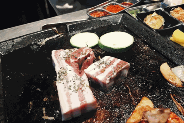 韓蜜兒炭火烤肉加盟
