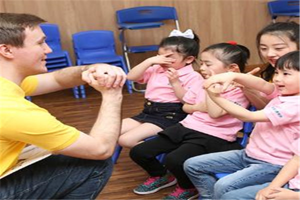 環球青少兒國際英語