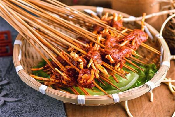 戀唇小郡肝串串香加盟