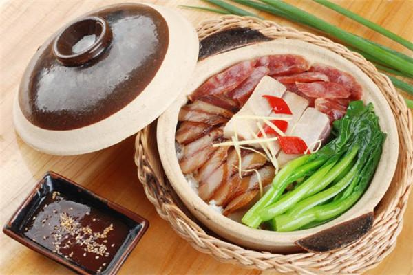 香米粒煲仔飯加盟
