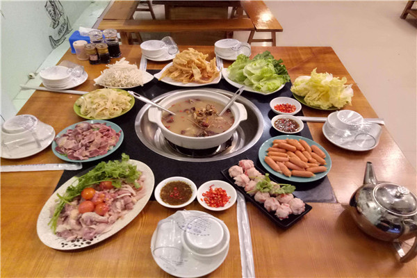 脆皮清遠雞煲