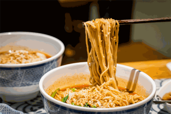 百碗香面館加盟