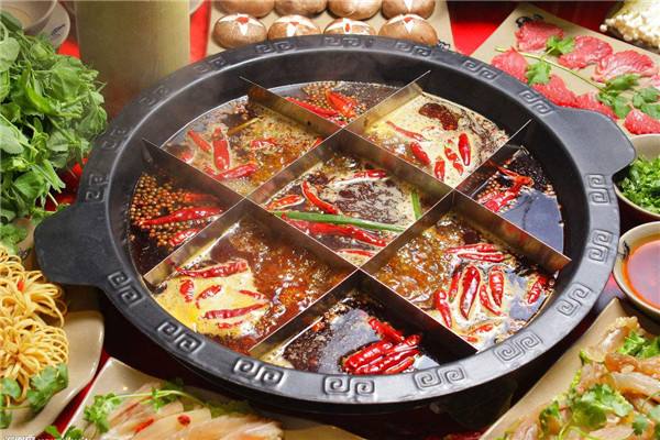 上海旋轉(zhuǎn)小火鍋加盟