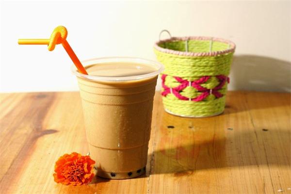 水青顏奶茶