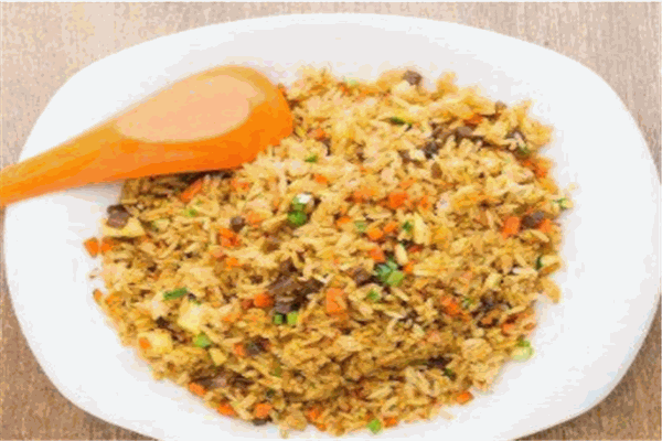 巨盒炒飯