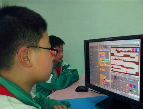 睿冠機器人加盟