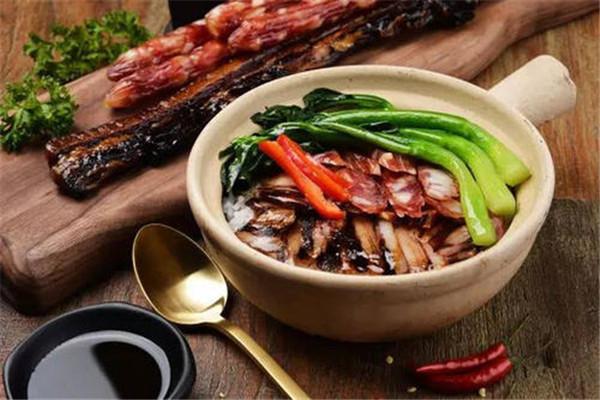 客家小廚煲仔飯加盟