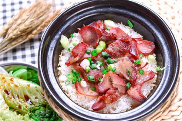 小明同學煲仔飯加盟
