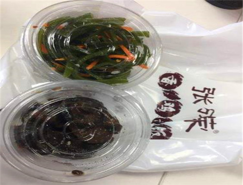 張成榮香辣雞架飯加盟