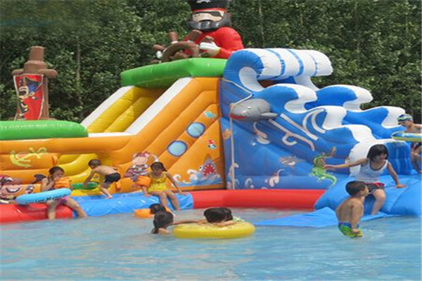 小鴨當家嬰童水上樂園