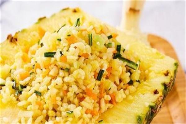 良人伴炒飯小食堂