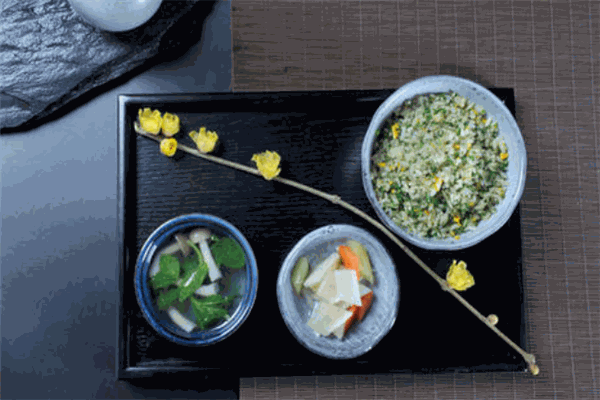 吾本炒飯加盟