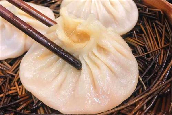 領鮮灌湯包