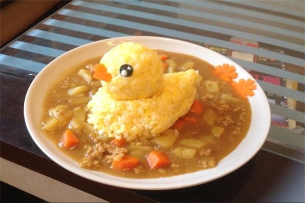 大黃鴨黃金咖喱飯加盟