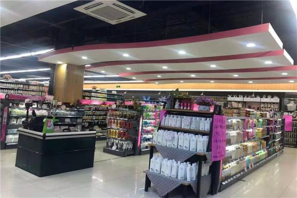名堂小鎮(zhèn)潮品店加盟