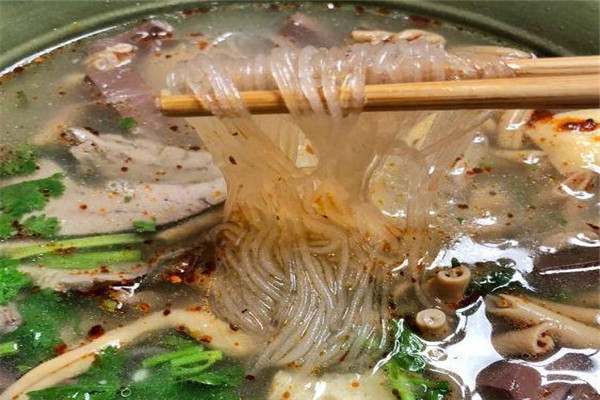 小準娘鴨血粉絲湯加盟
