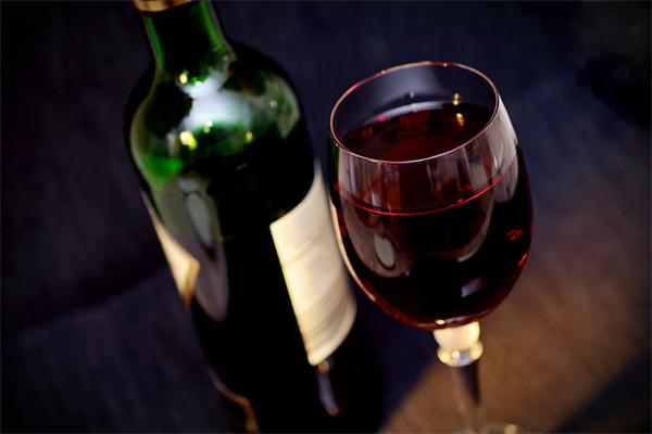 吉利特酒業加盟