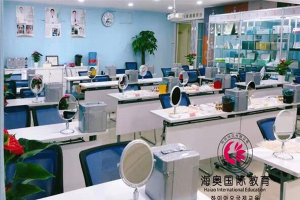 海奧美容培訓加盟