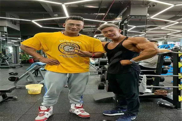 鹿晨輝夢想健身學院