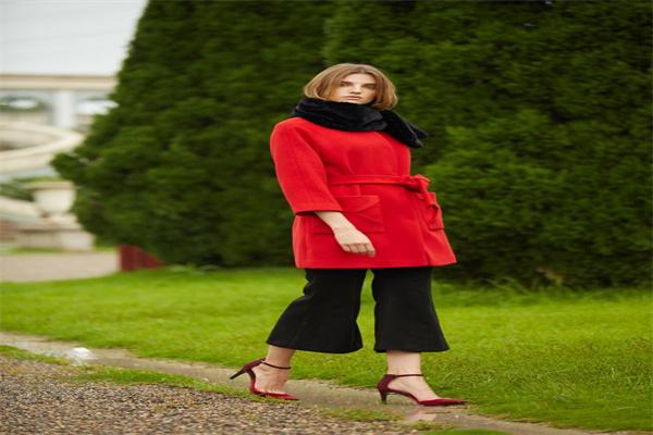 OMUCHO.Y歐麥婭女裝加盟