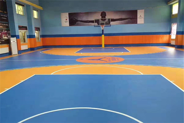 凡比運動館加盟