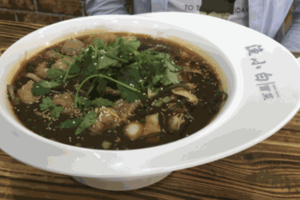 漁小白冒菜加盟