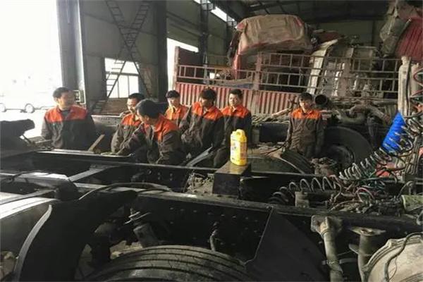 天龍汽車維修加盟