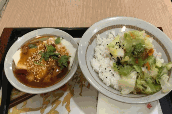 貪吃樂小碗菜豆花飯加盟