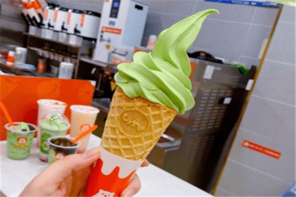 冰雪時(shí)光冰淇淋加盟