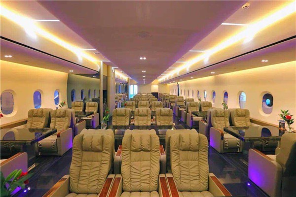 新世紀航空主題餐廳