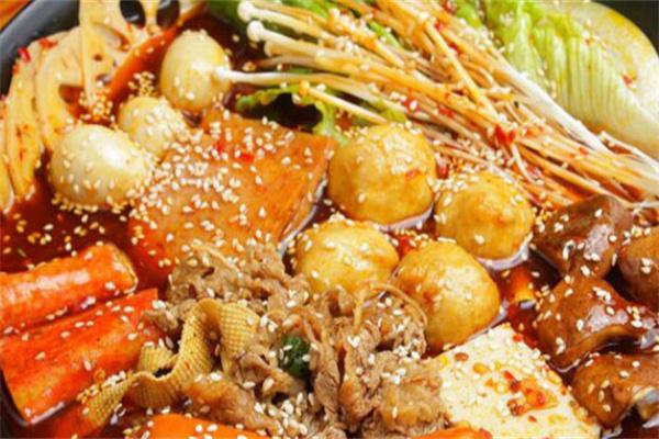 刁四麻辣燙加盟