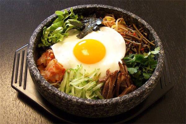 美石記石鍋拌飯料理加盟
