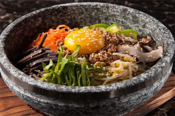美石記石鍋拌飯料理加盟