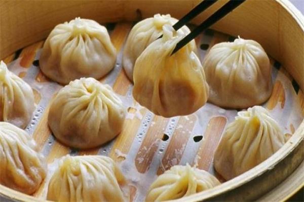 曼灌湯包