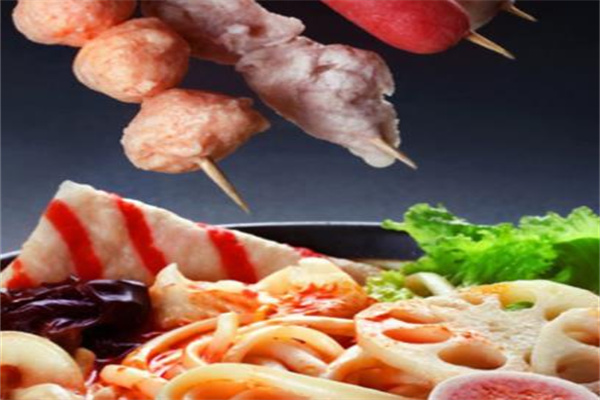 馬路邊邊串串麻辣燙
