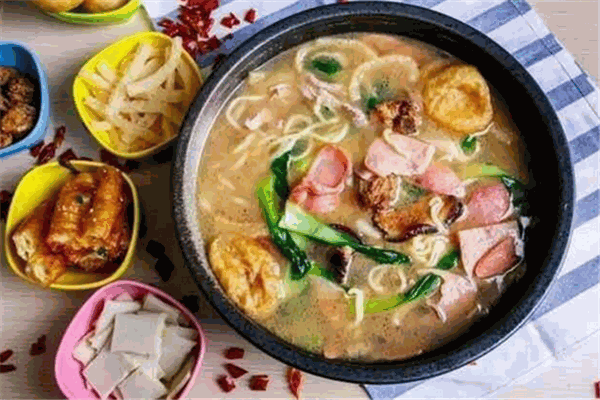友達(dá)羊肉湯面館加盟