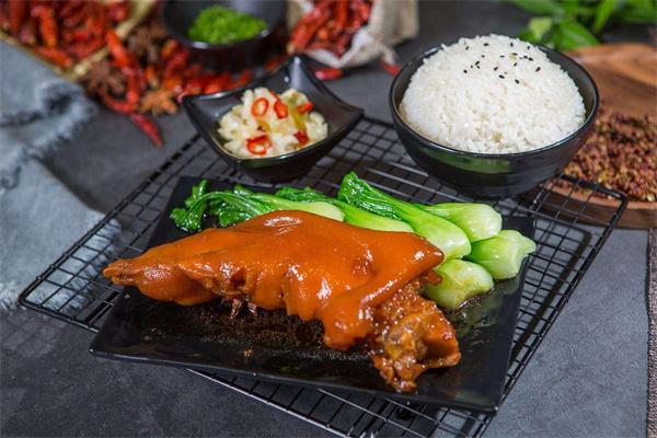 春哥豬蹄飯加盟