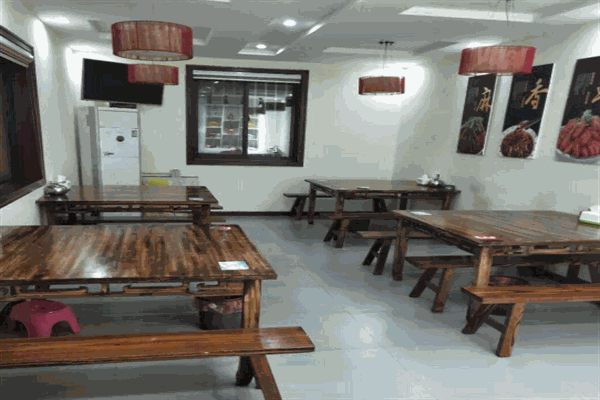 扒飯店