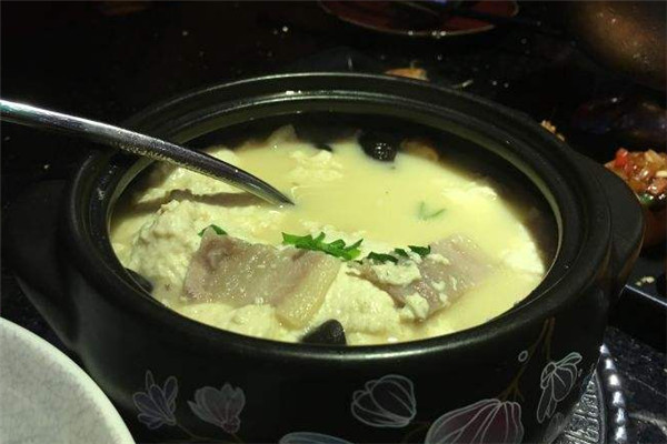 愛玲砂鍋加盟