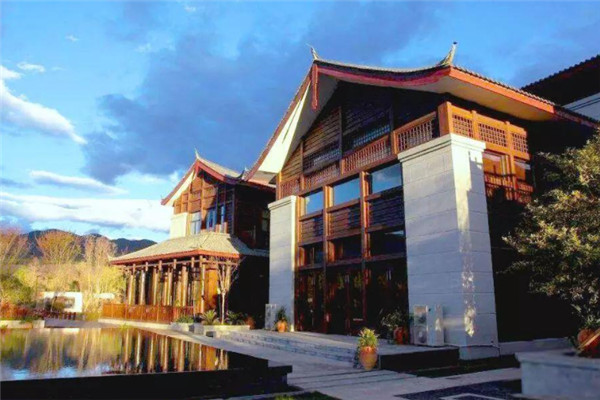 艷陽(yáng)度假所
