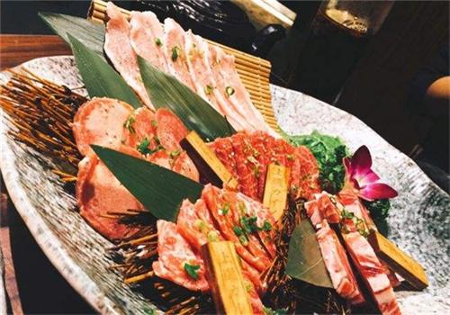 炭圍日式燒肉加盟